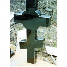 Гранитный крест