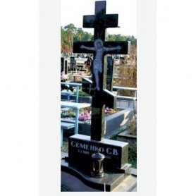 Гранитный крест