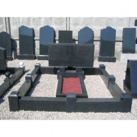 Гранитный цоколь