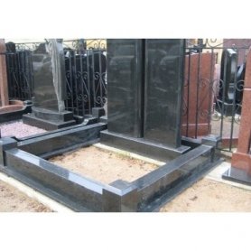 Гранитный цоколь