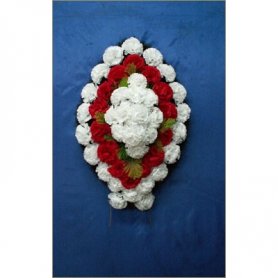 Венок с искусственными цветами №03