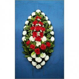 Венок с искусственными цветами №08